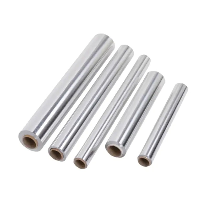 Hur kan hushållsrullar av aluminiumfolie förhindra att vätskor som fett och vatten försvinner i mat när man lagrar mat under en längre tid?